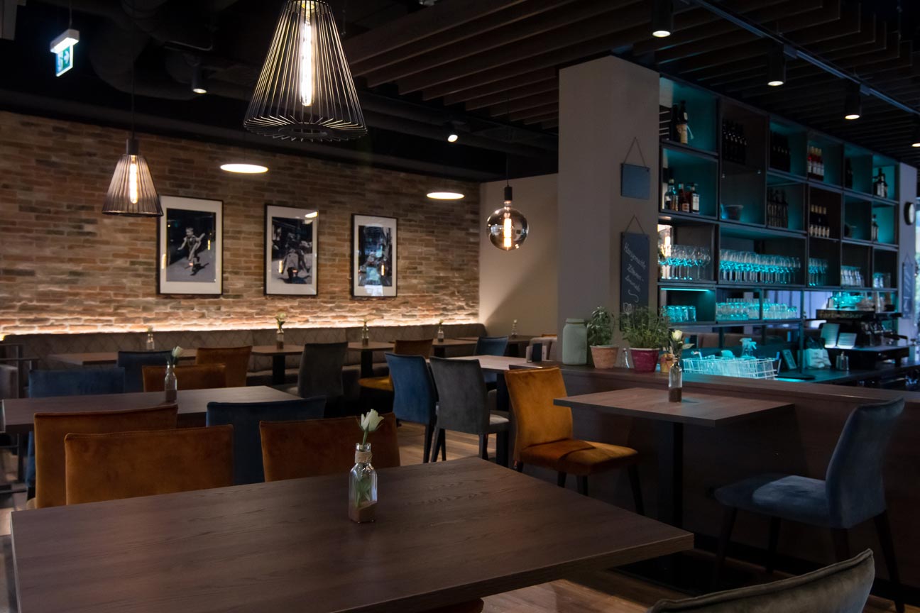 Restaurant Impression 3